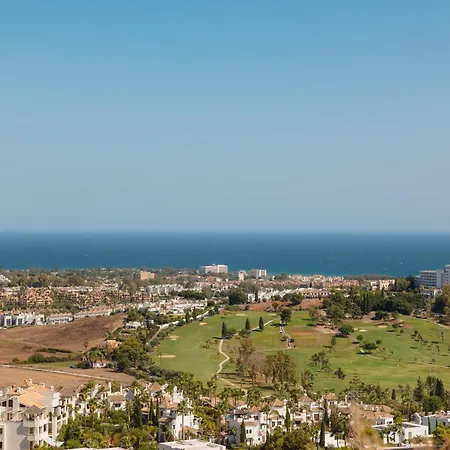 Apartment Modern And Luxurious With Sea Views In Benahavis