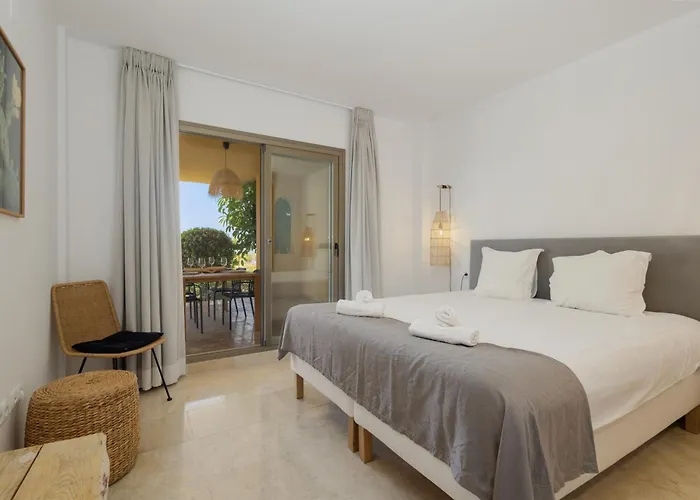 Modern&luxurious With Sea Views In Benahavís Estepona