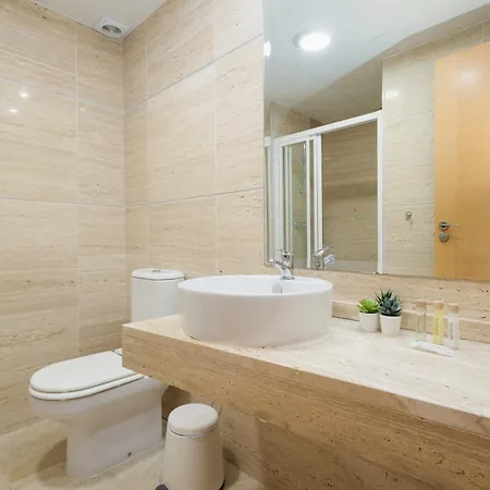 Modern And Luxurious With Sea Views In Benahavis Estepona