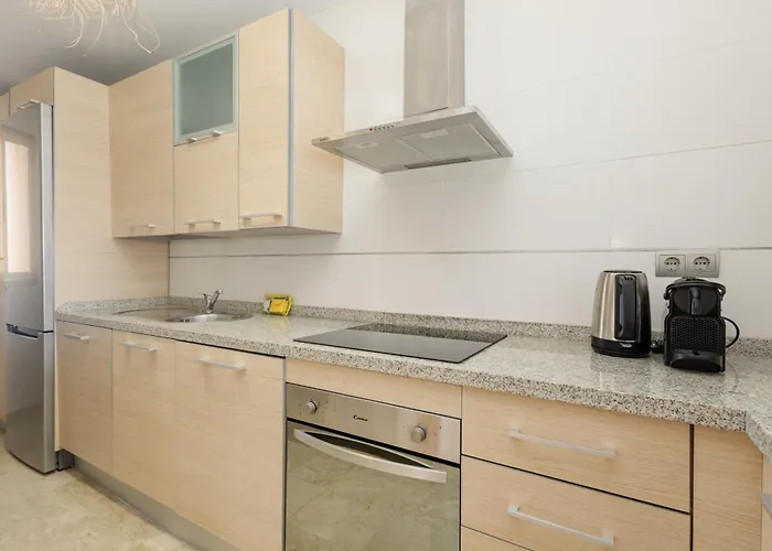 Modern And Luxurious With Sea Views In Benahavis