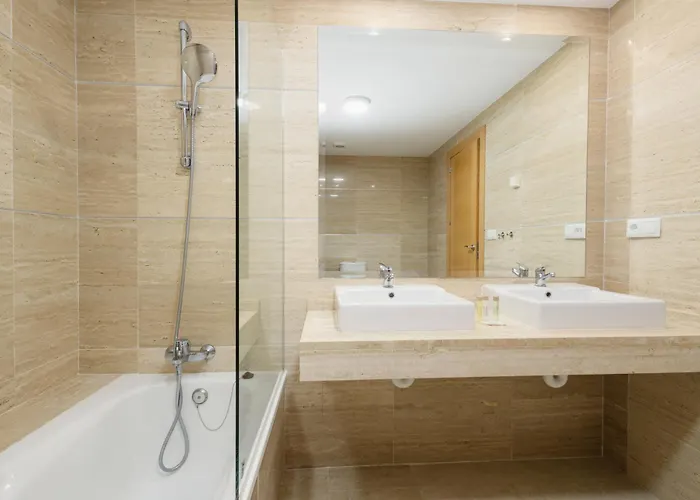 Modern And Luxurious With Sea Views In Benahavis * Estepona